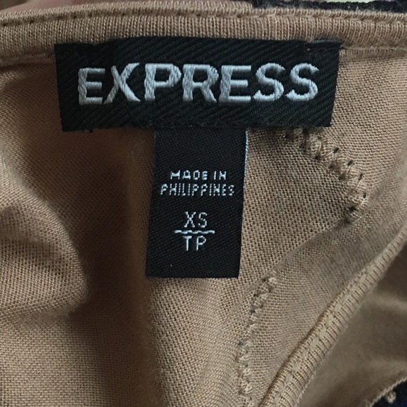 Express sleeveless top - Picture 3 of 4